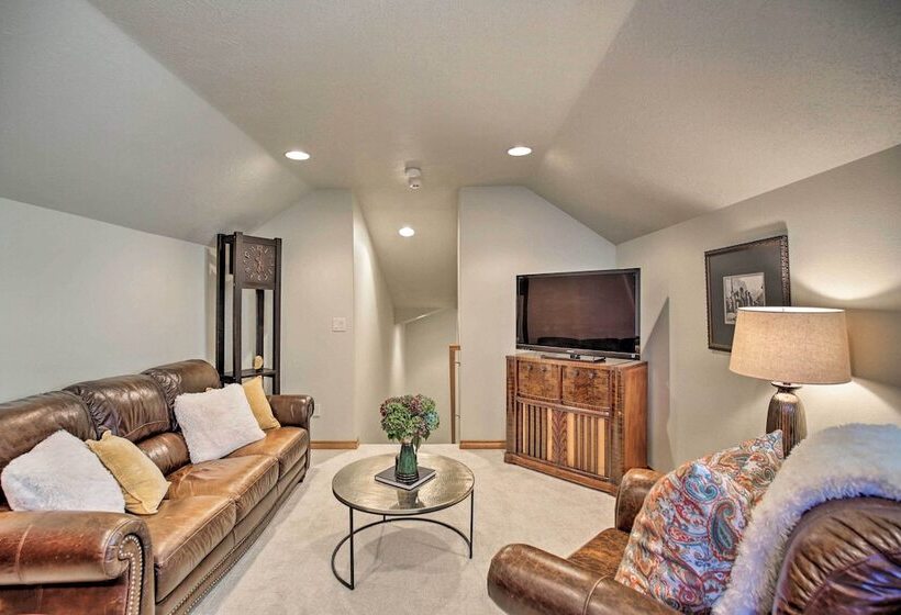 Polished Mcminnville House < 2 Mi. From Town!