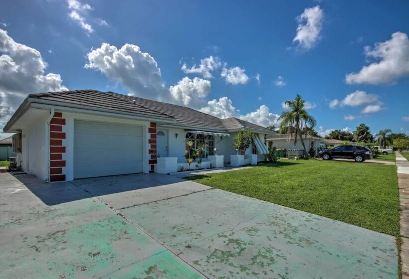 Port Charlotte Retreat ~ 4 Mi To Beach Park!