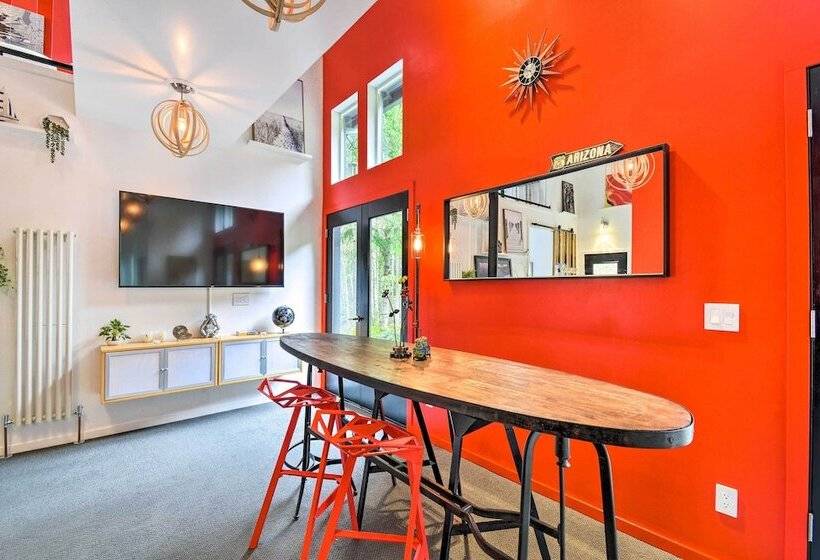 Private Indianola House W/ Patio + Fire Pit