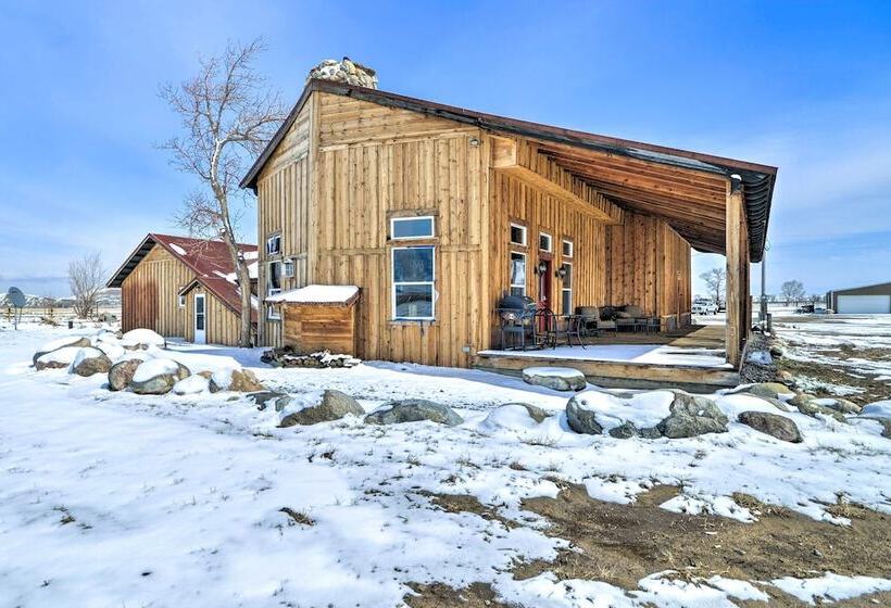 Private Powell Ranch Cabin W/ Mountain Views!