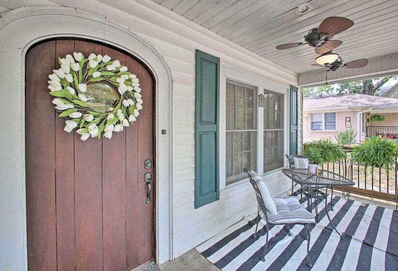 2 Mi To Central Ave: Quaint Hot Springs Home!