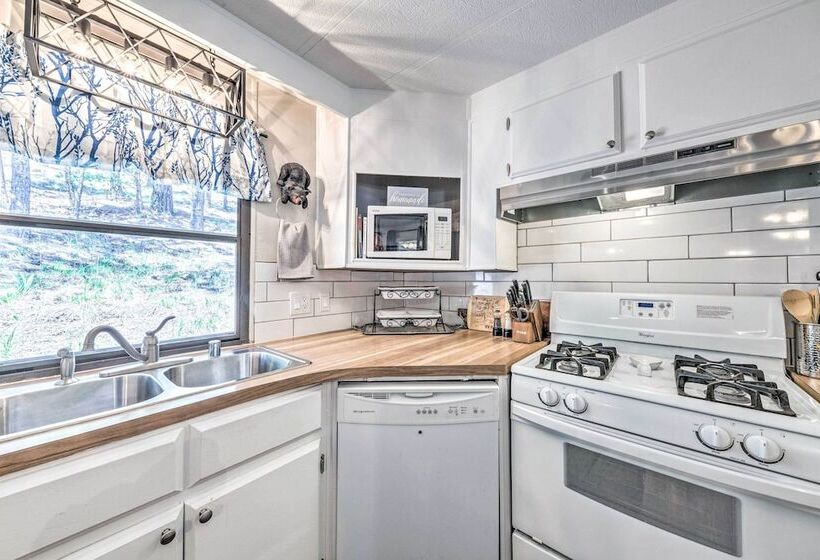 Quiet Cloudcroft Cabin W/ Porch + Gas Grill!