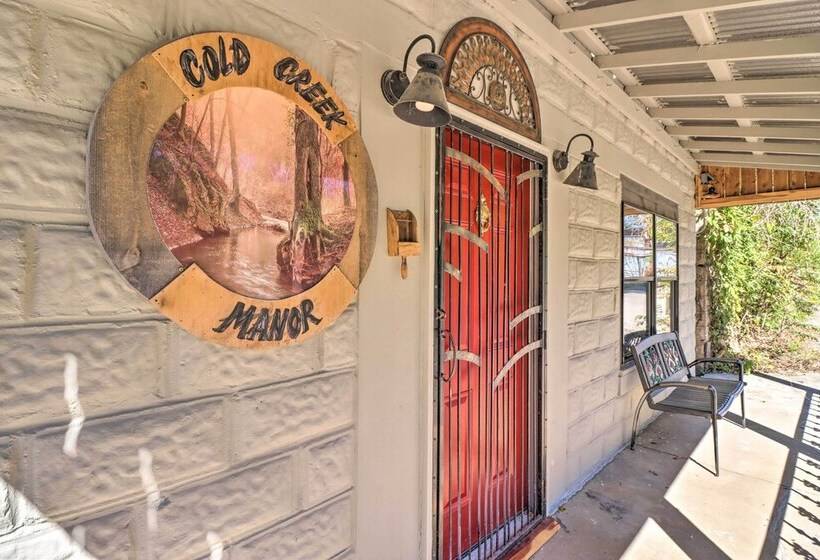 Quiet, Historic Manor: Located In Ghost Town!