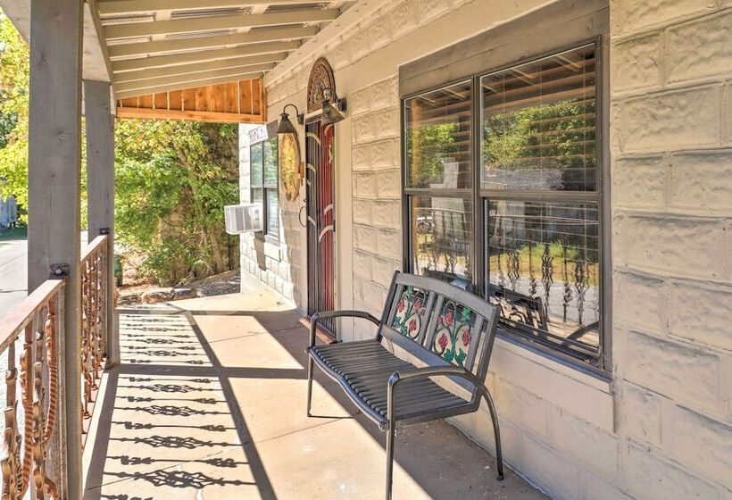 Quiet, Historic Manor: Located In Ghost Town!