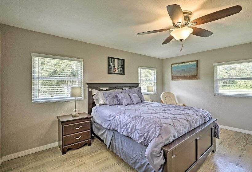 Quiet Pomona Park Rural Home Near St Johns River!