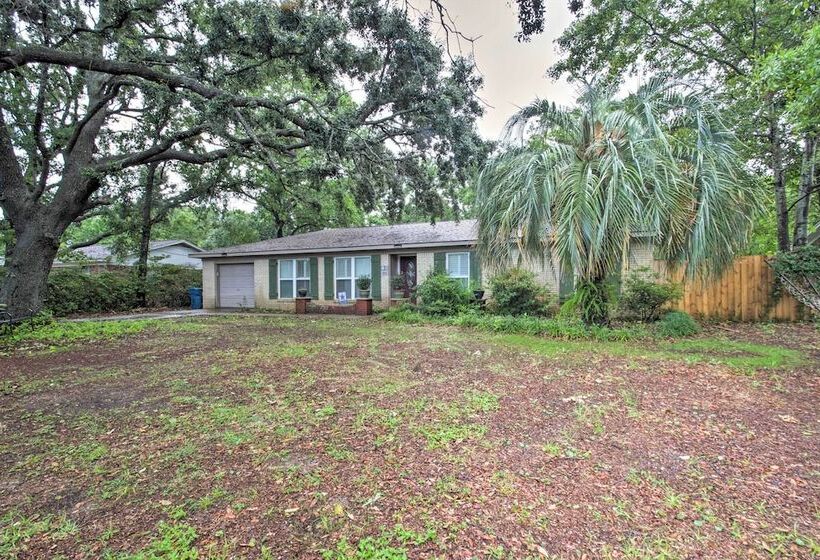 Quiet Retreat W/ Fire Pit ~ 4 Miles To Pensacola!