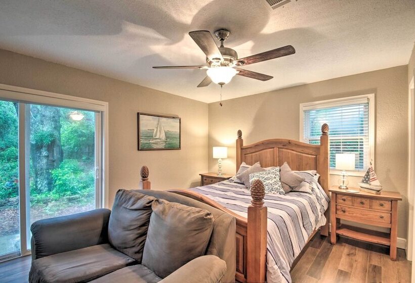 Quiet Retreat W/ Fire Pit ~ 4 Miles To Pensacola!