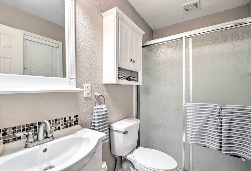 Quiet Retreat W/ Fire Pit ~ 4 Miles To Pensacola!