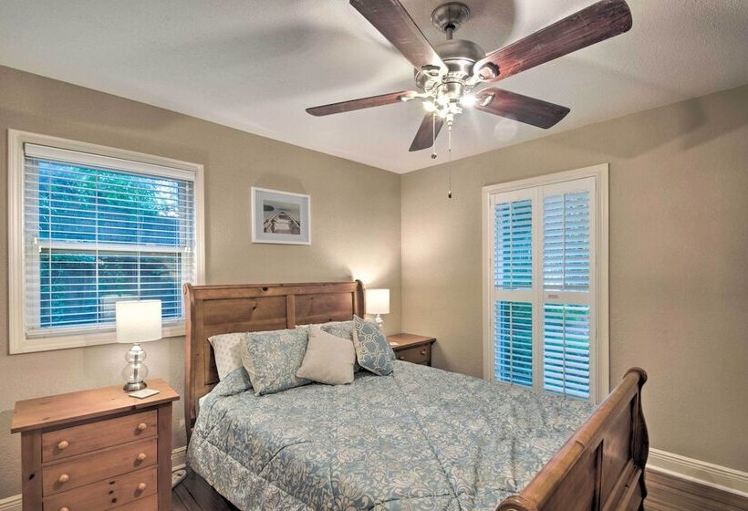 Quiet Retreat W/ Fire Pit ~ 4 Miles To Pensacola!