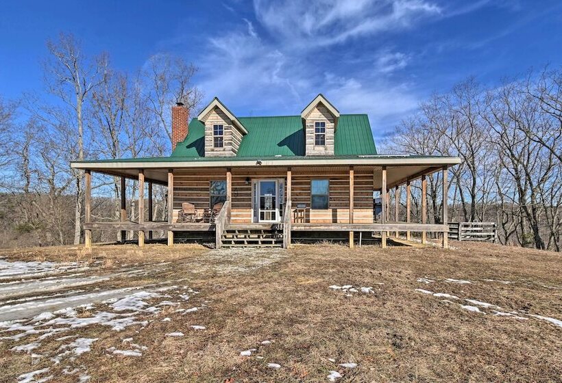 Quiet & Secluded Berea Cabin On 70 Acre Farm!