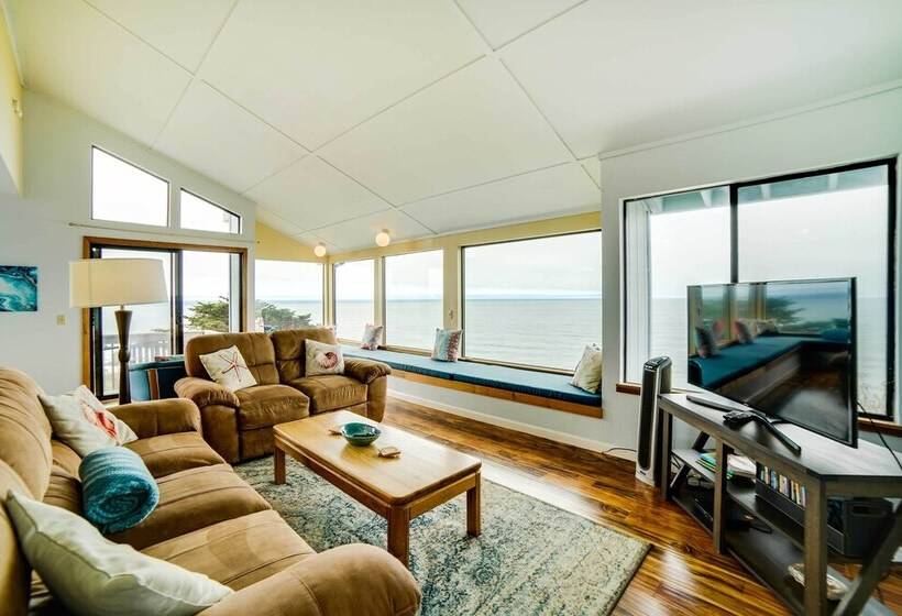 Rahus Ocean Refuge  With Manchester Coast Views!