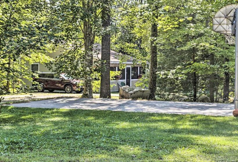 Raymond Retreat W/ 200 Feet Of Private Beach!