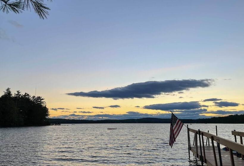 Raymond Retreat W/ 200 Feet Of Private Beach!