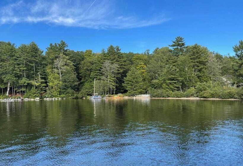 Raymond Retreat W/ 200 Feet Of Private Beach!