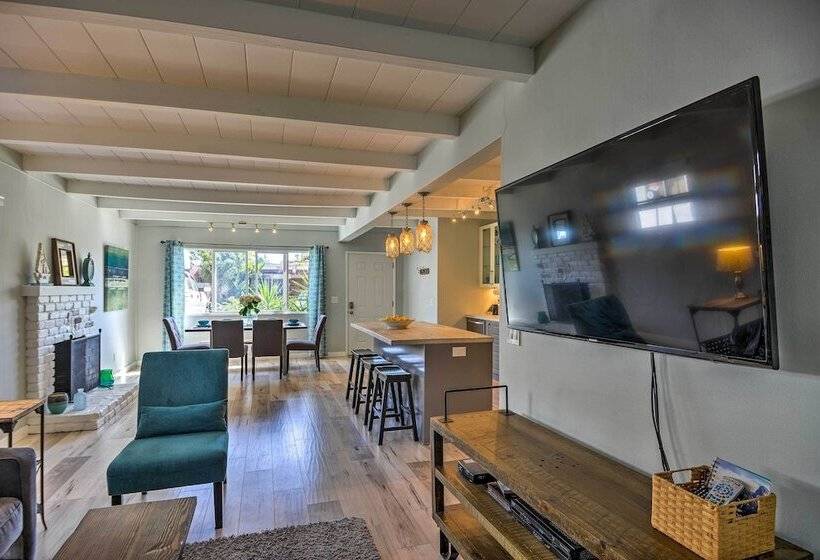 Remodeled Ventura Beach Home With Yard & Fire Pit!