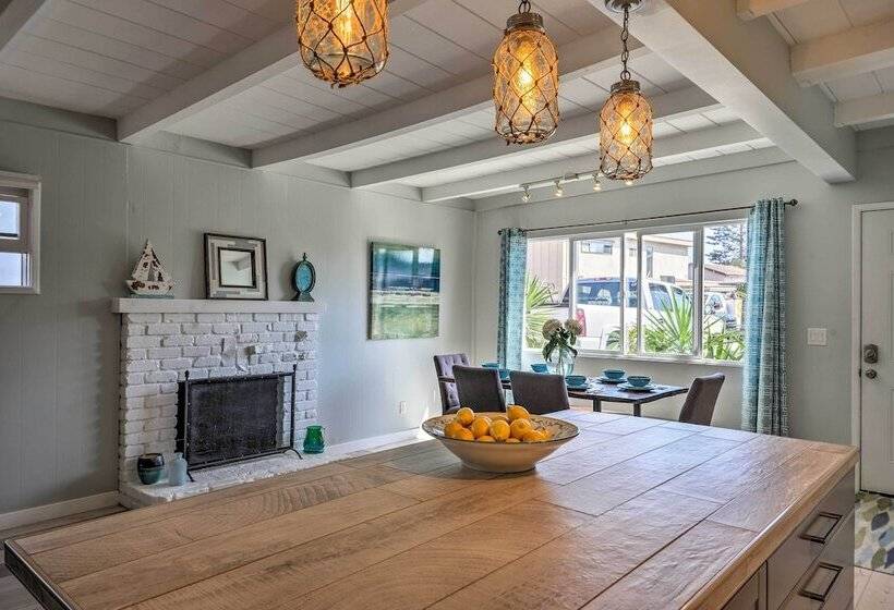 Remodeled Ventura Beach Home With Yard & Fire Pit!