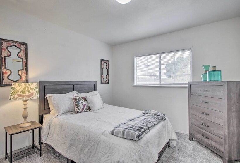 Renovated Bakersfield Home W/ Private Yard!