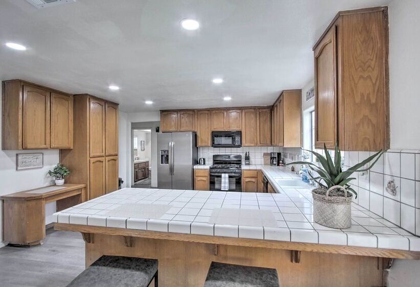 Renovated Bakersfield Home W/ Private Yard!