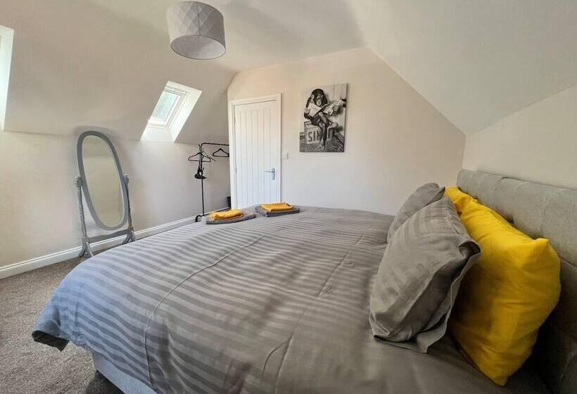 住所 Beautiful 2 Bed House In Lincoln