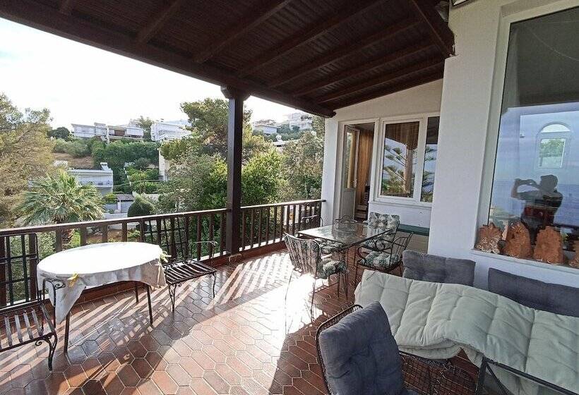 レジデンス Beautiful 2 Bed House In Saronida