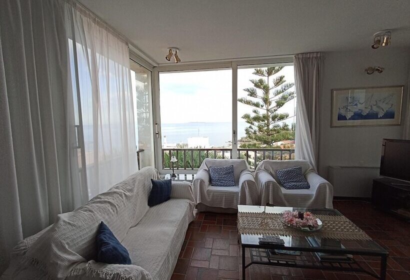 レジデンス Beautiful 2 Bed House In Saronida