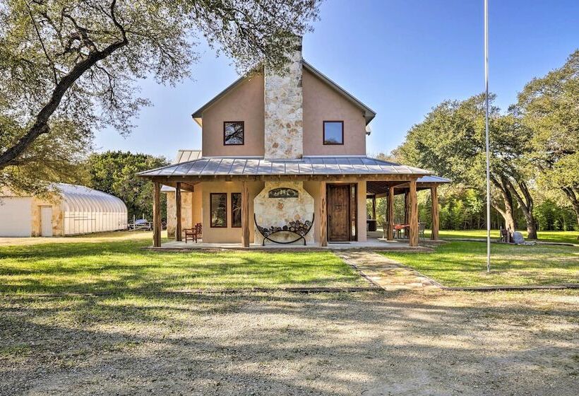 Riverfront Blanco Home W/ Shaded Porch + Hot Tub