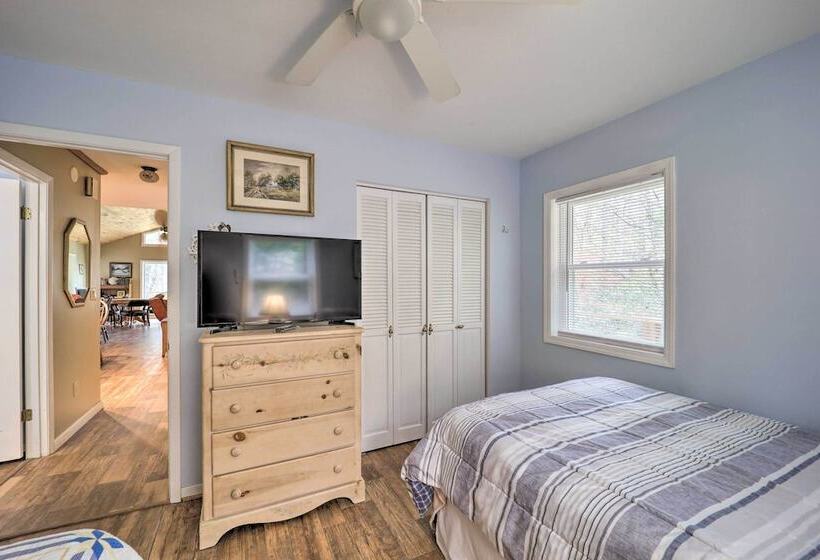 Riverfront Newland Home W/ Pool & Golf Club Access