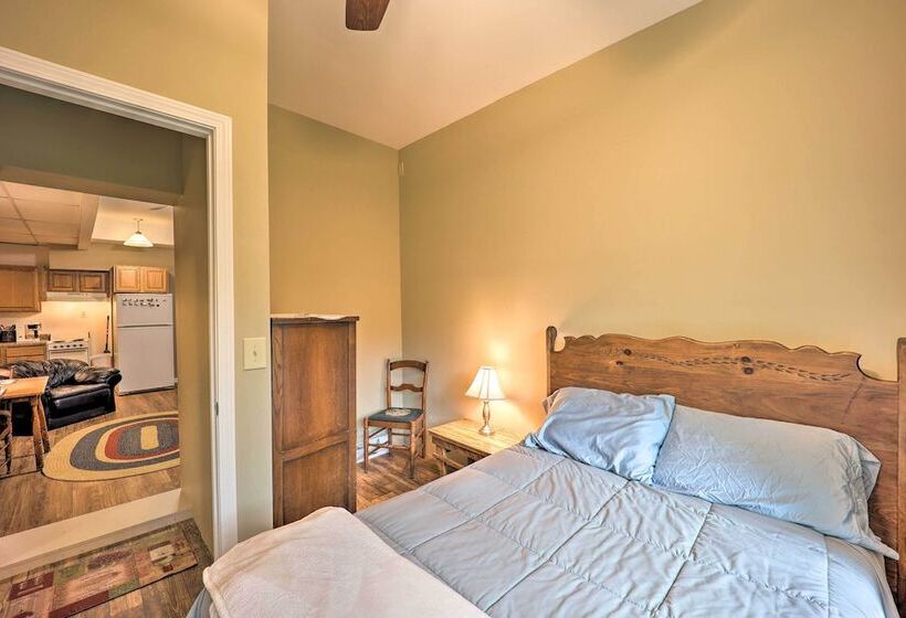 Riverfront Newland Home W/ Pool & Golf Club Access