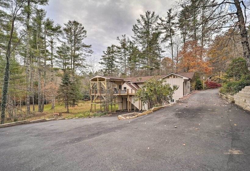 Riverfront Newland Home W/ Pool & Golf Club Access