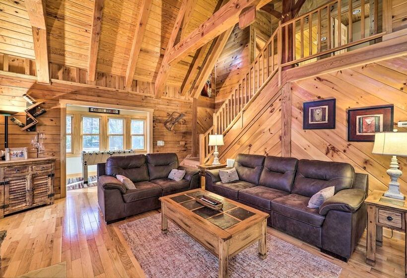 Peaceful  Rocky Creek Cabin  W/ Hot Tub & Views!