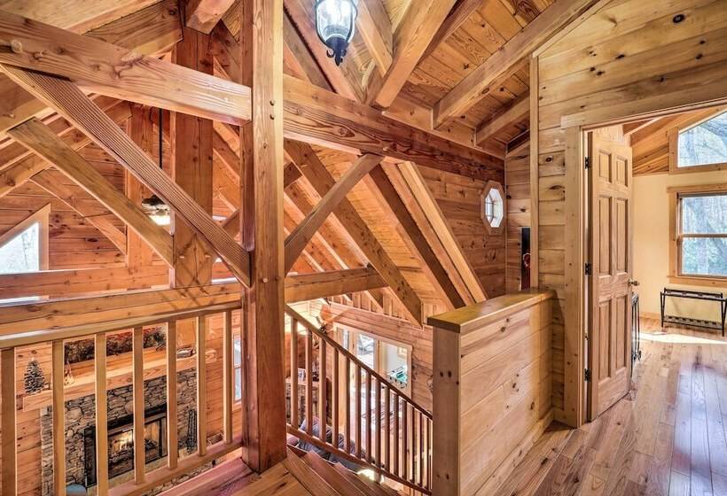 Peaceful  Rocky Creek Cabin  W/ Hot Tub & Views!