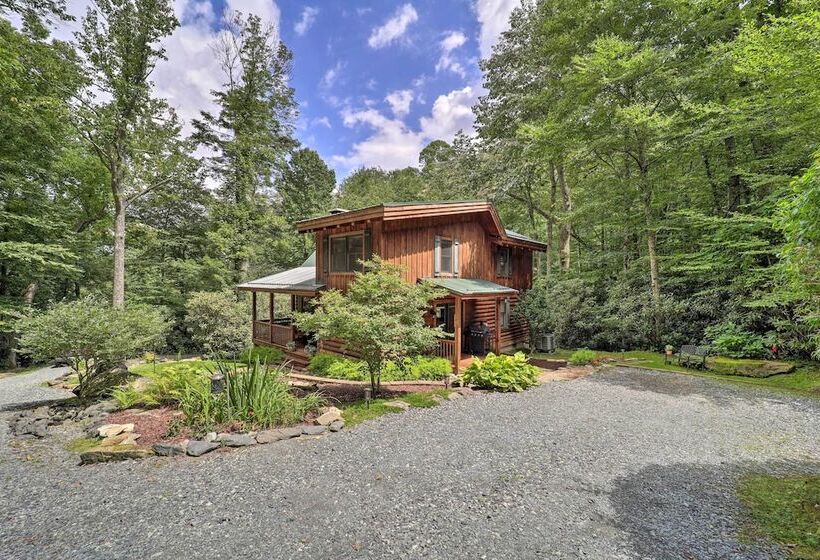 Peaceful  Rocky Creek Cabin  W/ Hot Tub & Views!