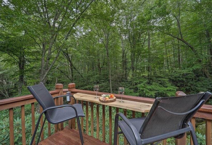 Peaceful  Rocky Creek Cabin  W/ Hot Tub & Views!