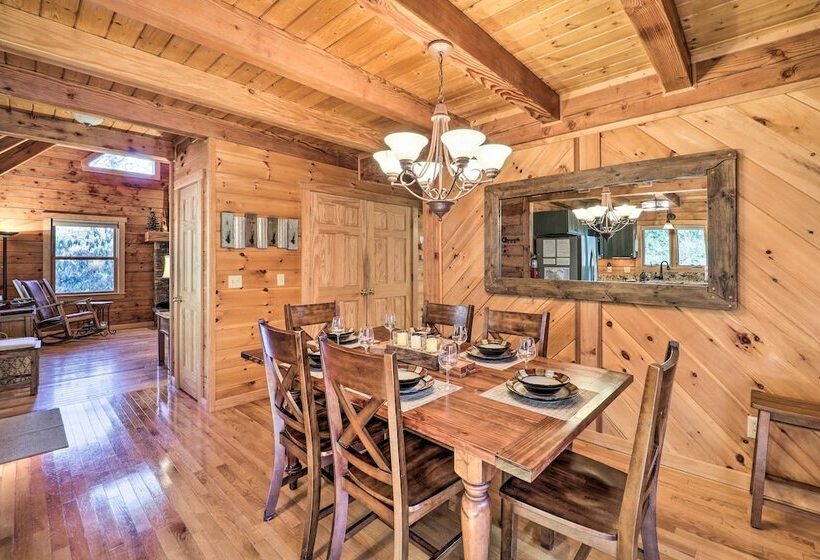 Peaceful  Rocky Creek Cabin  W/ Hot Tub & Views!