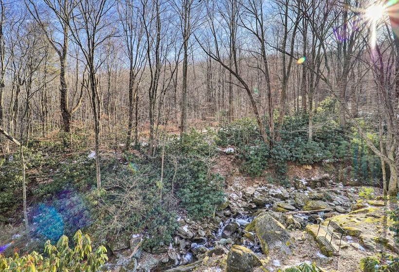 Peaceful  Rocky Creek Cabin  W/ Hot Tub & Views!