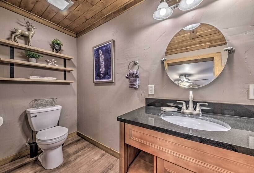 Ruidoso Cabin W/ Patio   Walk To Midtown!