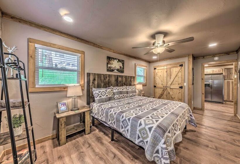 Ruidoso Cabin W/ Patio   Walk To Midtown!