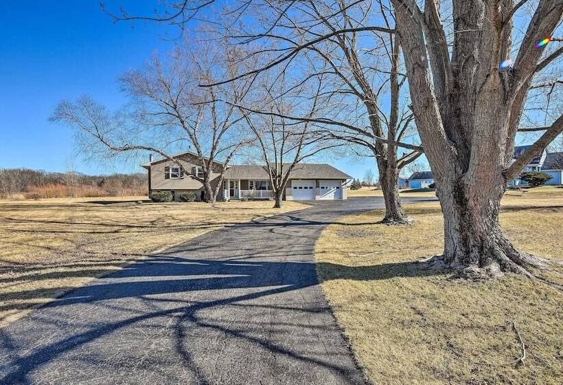 Rural Seneca House W/ Yard Near I 80