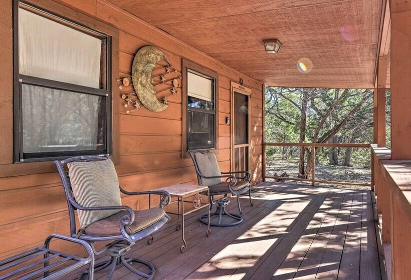 Rustic Canyon Lake Cabins W/ Hot Tub On ~ 3 Acres