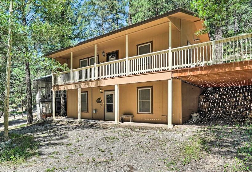 Rustic Cloudcroft Home ~ 2 Mi To Ski Slopes!
