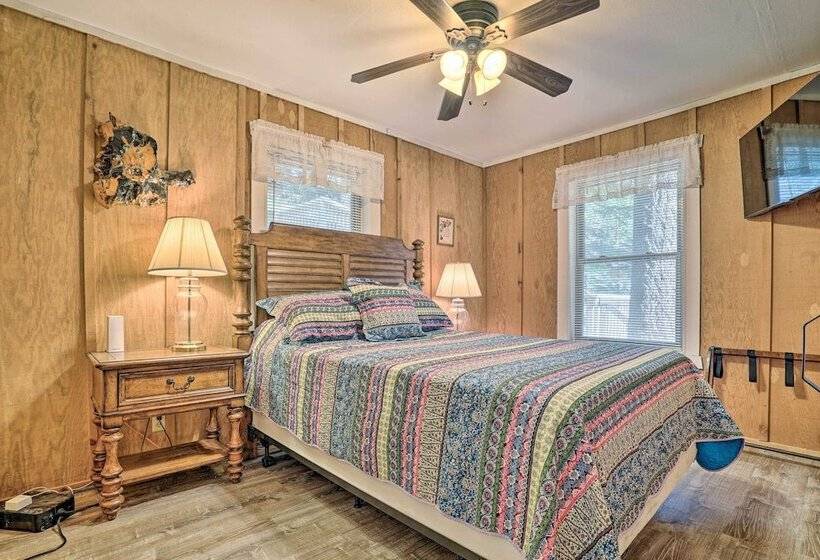 Rustic Cloudcroft Home ~ 2 Mi To Ski Slopes!