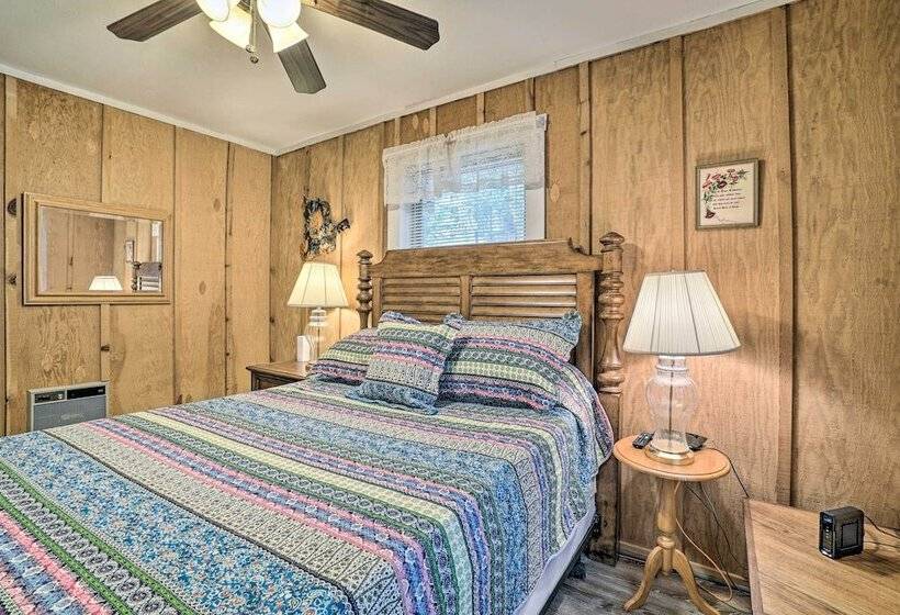 Rustic Cloudcroft Home ~ 2 Mi To Ski Slopes!
