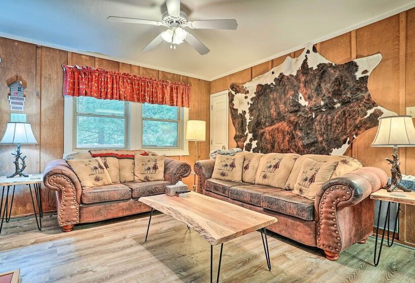 Rustic Cloudcroft Home ~ 2 Mi To Ski Slopes!
