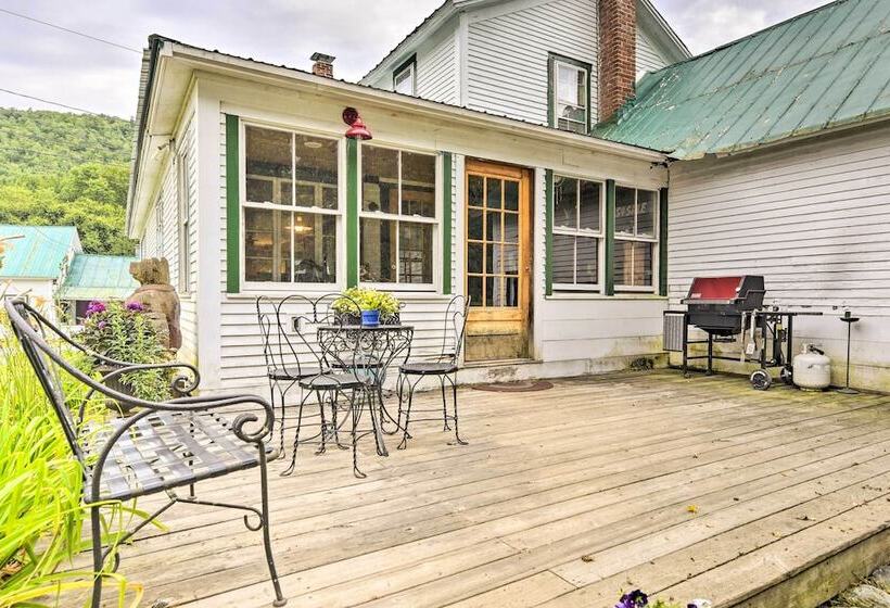 Rustic Roxbury Ski Farmhouse With Trails!