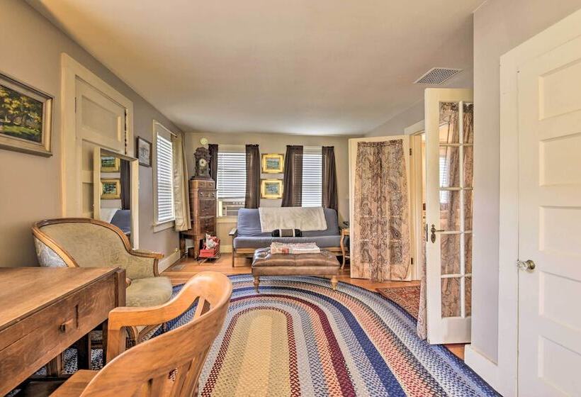 Rustic Roxbury Ski Farmhouse With Trails!