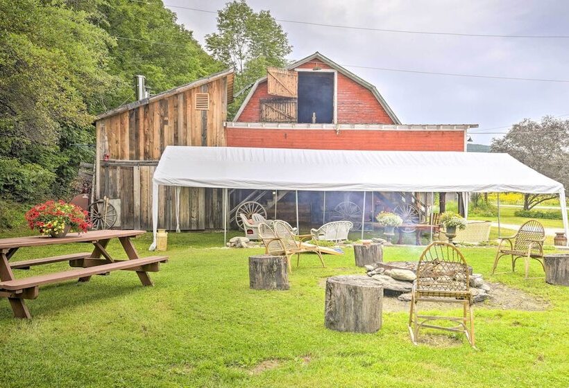 Rustic Roxbury Ski Farmhouse With Trails!