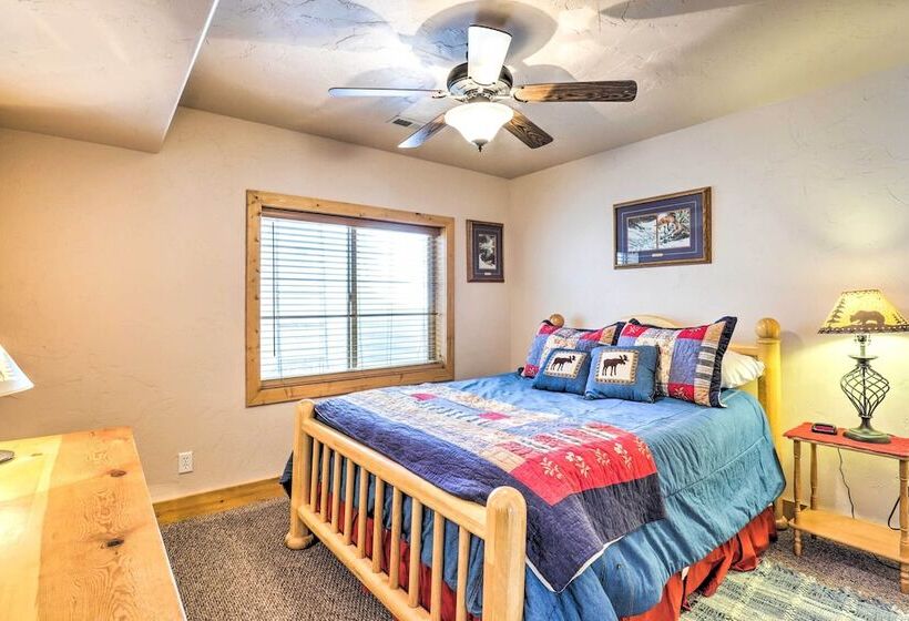 Rustic Sterling Cabin: Walk To Palisade Lake!