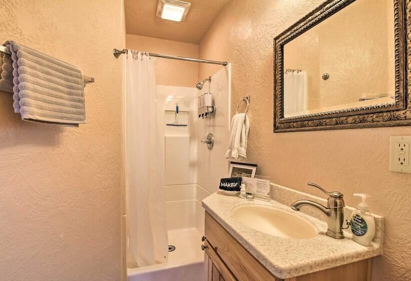 Scenic Great Falls Retreat On Missouri River!