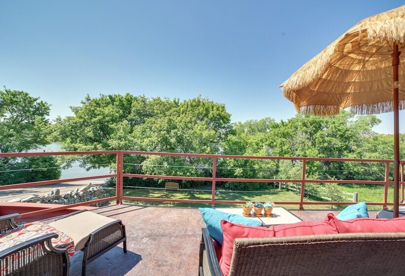 Scenic Great Falls Retreat On Missouri River!