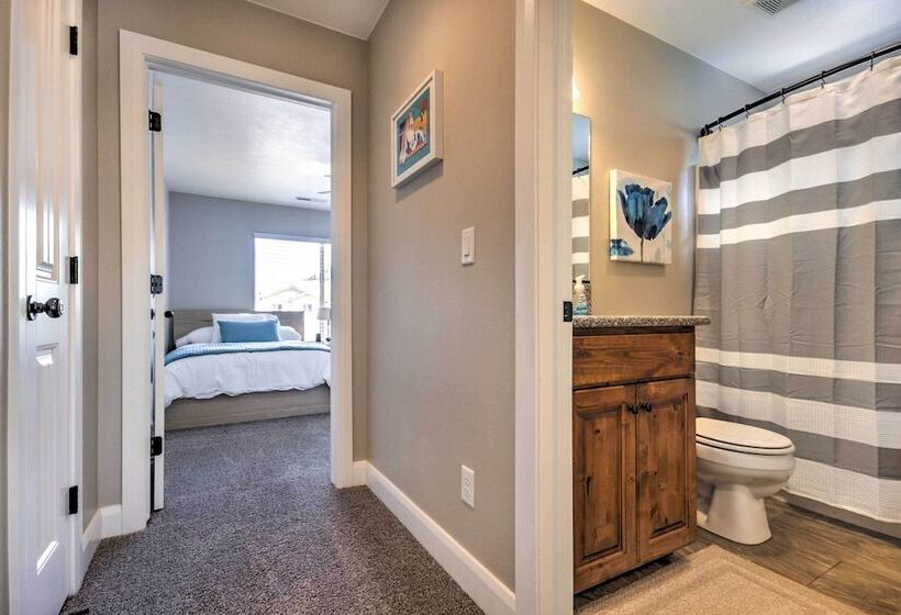 Scenic La Verkin Home: 20 Mi To Zion National Park